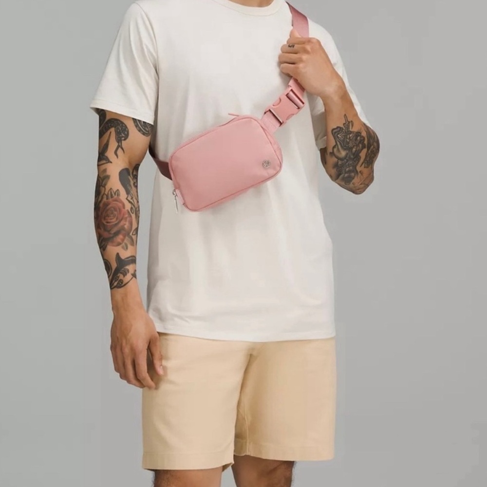 LuluLemon Pink Rose Everywhere Belt Bag 1L - Picture 4 of 8